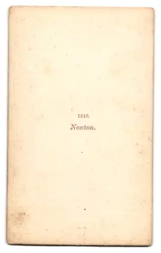 Fotografie unbekannter Fotograf und Ort, Portrait Isaac Newton, Physiker und Astronom