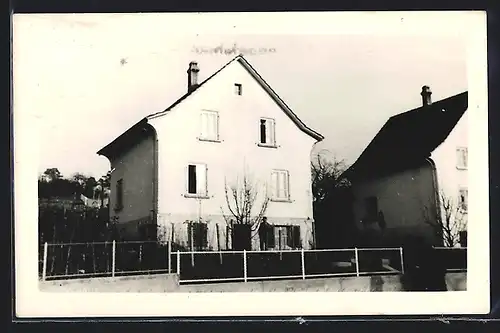 Foto-AK Seuzach-Oberohringen, Wohnhaus mit Garten