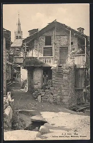 AK Vex, Altes Haus, über den Dächern der Kirchturm