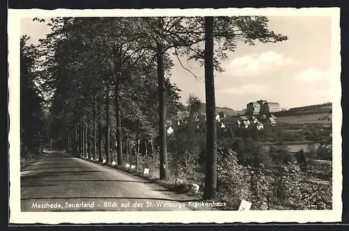 AK Meschede /Sauerland, Blick auf das St.-Walburga-Krankenhaus