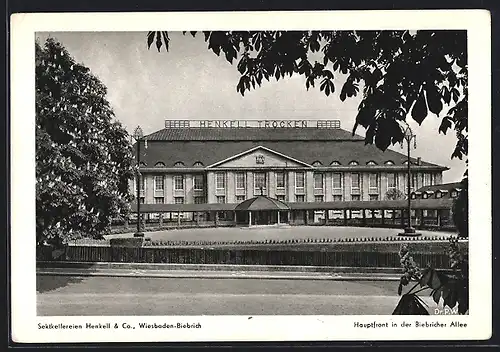 AK Wiesbaden, Sektkellerei Henkell & Co, Hauptfront in der Bierbacher Allee