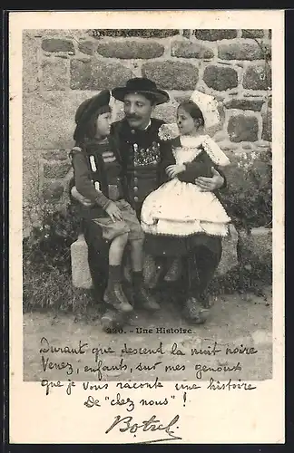 AK Botrel mit seinen zwei Töchtern auf dem Schoss