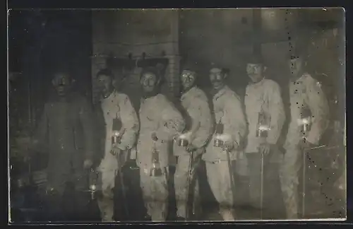 AK Bergarbeiter mit Stöcken und Öllampen im vollen Habit