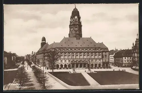 AK Dresden, Rathaus Gesamtansicht