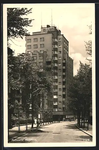 AK Kattowitz, Strassenpartie mit Hochhaus