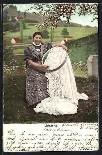 AK Junge Frau hält einen Stickrahmen