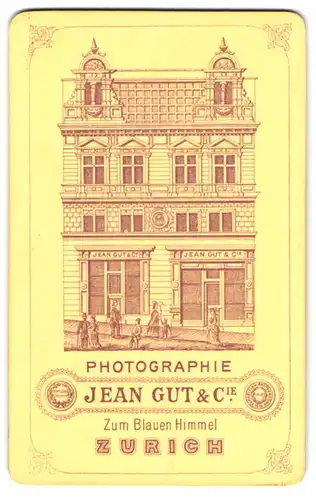 Fotografie Jean Gut & Cie., Zürich, zum Blauen Himmel, Ansicht Zürich, Front des Atelier mit Passanten