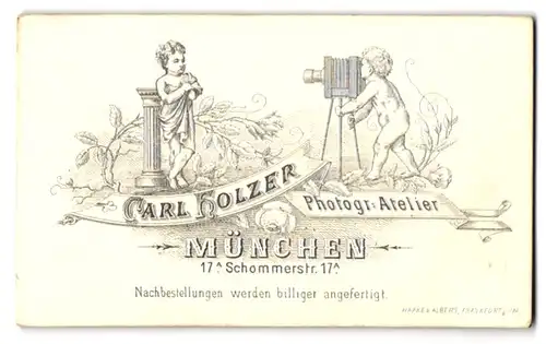 Fotografie Carl Holzer, München, Schommerstr. 17a, zwei Kinder machen ein Foto mit Plattenkamera