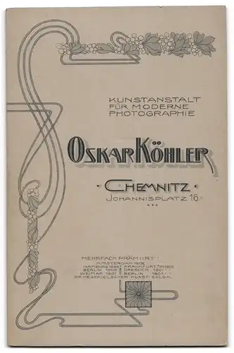 Fotografie Oskar Köhler, Chemnitz, sächsisches Brautpaar im Hochzeitskleid und Anzug nebst Zylinder