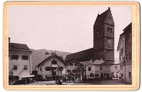 Fotografie Römmler & Jonas, Dresden, Ansicht Zell am See, Marktplatz mit Kirche & Marktstand