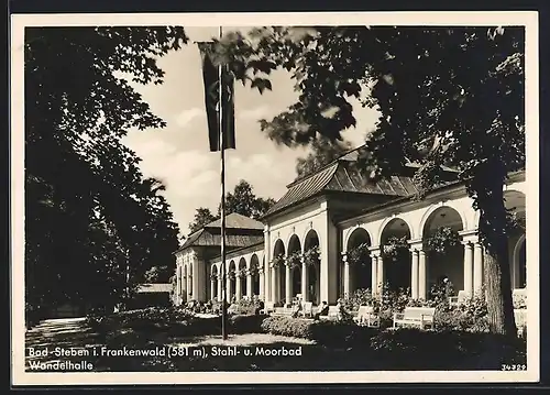 AK Bad-Steben i. Frankenwald, Wandelhalle mit 