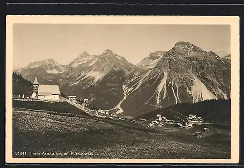 AK Inner-Arosa, idyllischer Blick auf die Kirche und den Furkapass