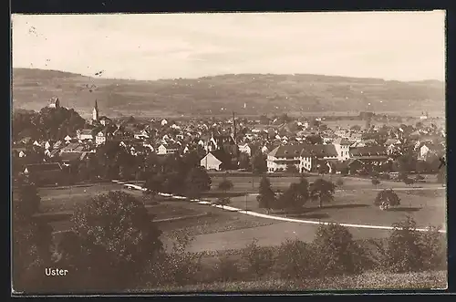 AK Uster, Ortsansicht von Hügelwiese aus