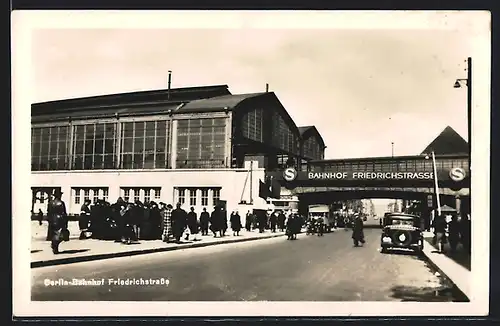 AK Berlin, Partie am Bahnhof Friedrichstrasse