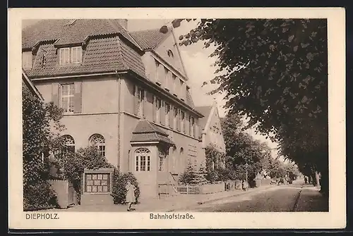 AK Diepholz, Bahnhofstrasse im Sommer