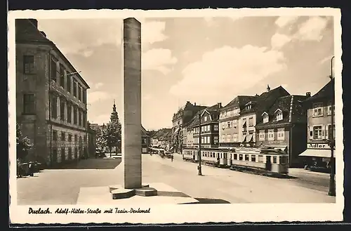 AK Durlach, Adof-Strasse mit Train-Denkmal, Strassenbahn