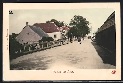 AK Lent, Strassenpartie mit kleinen Häuschen