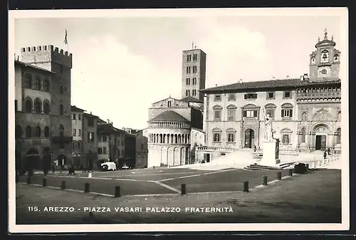 AK Arezzo, Piazza vasari Palazzo Fraternita