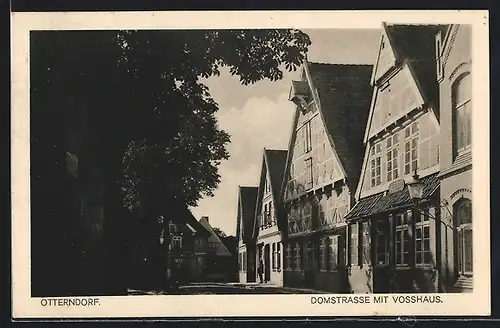 AK Otterndorf, Domstrasse mit Vosshaus