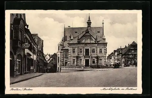 AK Bretten /Baden, Marktplatz mit Rathaus