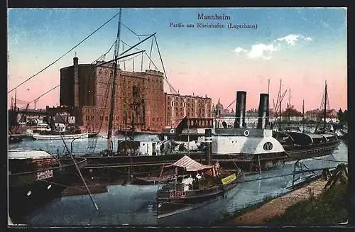 AK Mannheim, Schiffe im Rheinhafen, Blick zum Lagerhaus