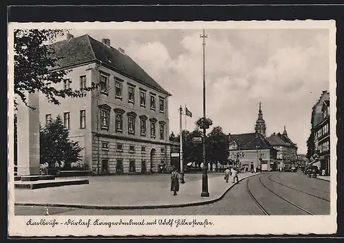 AK Karlsruhe-Durlach, Kriegerdenkmal mit der strasse