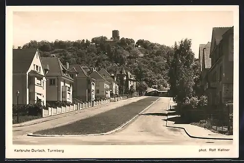 AK Karlsruhe-Durlach, Ortspartie mit Blick zum Turmberg