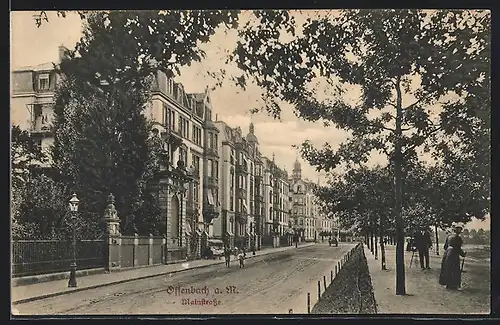 AK Offenbach a. M., Mainstrasse mit Passanten
