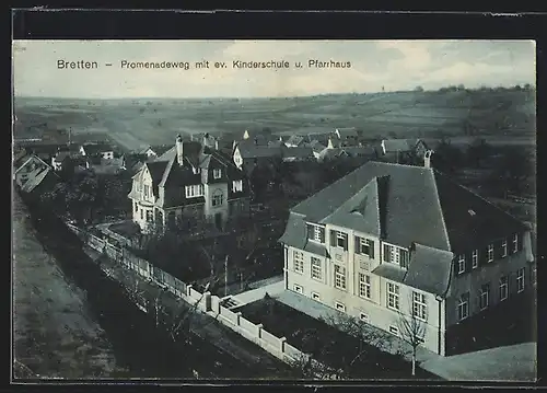 AK Bretten, Promenadeweg mit ev. Kinderschule und Pfarrhaus aus der Vogelperspektive