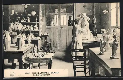 AK Sevres, Manufacture, le Défournement, Porzellanherstellung