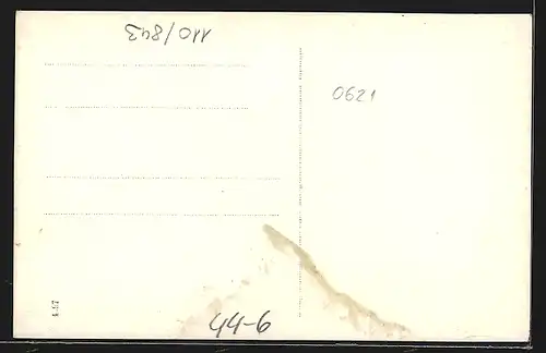 Foto-AK Mutter schiebt stolz ihre Tochter im Kinderwagen