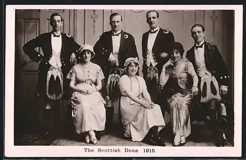 AK The Scottish Dons, Portrait von 1915