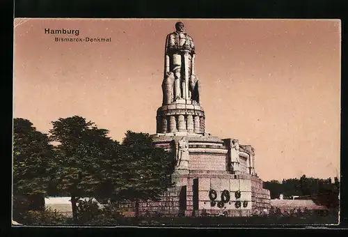 AK Hamburg-St.Pauli, am Bismarck-Denkmal
