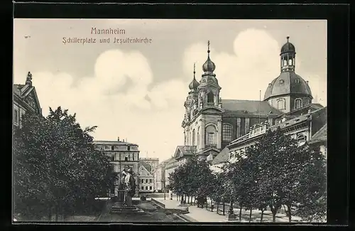 AK Mannheim, Schillerplatz und Jesuitenkirche mit Denkmälern