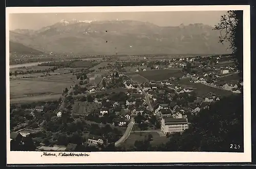 AK Vaduz, Ortsansicht vom Schloss Vaduz aus