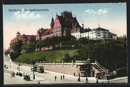 AK Hamburg-St.Pauli, Strassenbahn passiert die Navigationsschule