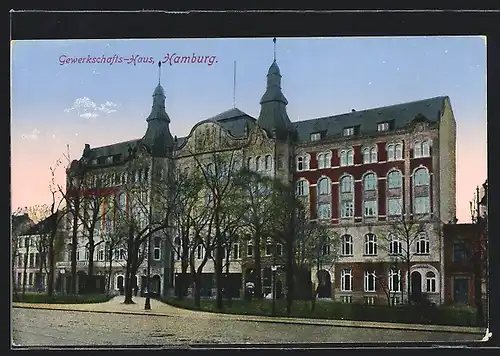 AK Hamburg-St.Georg, Gewerkschaftshaus mit Strassenpartie