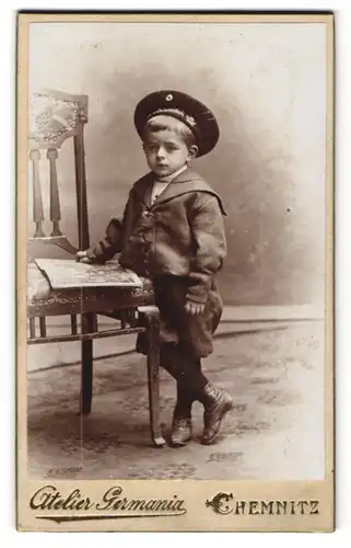 Fotografie Atelier Germania, Chemnitz, Zwickauerstr. 2 p Eingang Kellerweg, Poststr. II, Kleiner Junge im Matrosenanzug