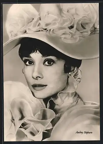 AK Schauspielerin Audrey Hepburn aus dem Musical My Fair Lady