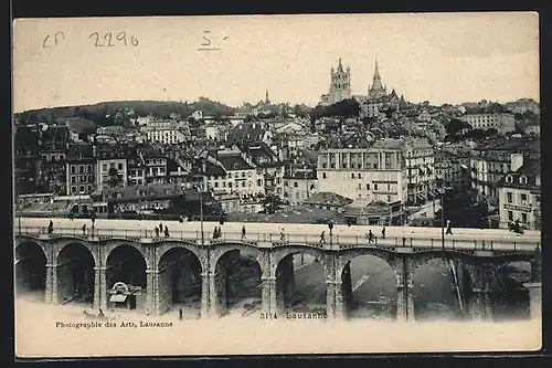 AK Lausanne, le grand pont et la cathédrale