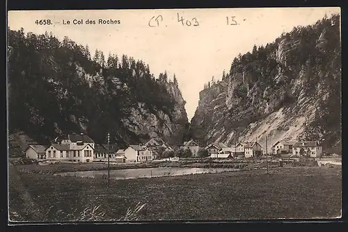 AK Col des Roches, Ortsansicht gegen Felswände