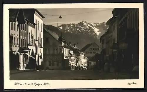 AK Murnau /Obb., Strassenpartie mit Hoher Kiste