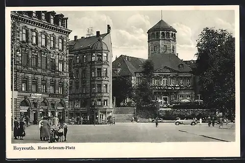 AK Bayreuth, Strasse am Hans-Schemm-Platz mit Friseurgeschäft