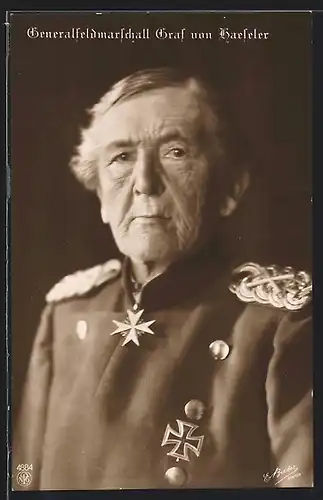 Foto-AK Portrait Generalfeldmarschall Graf von Haeseler mit Pour le Merite und Eisernem Kreuz