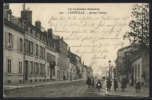 AK Lunéville, Avenue Voltaire