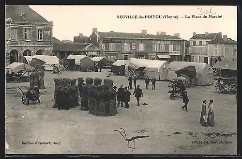 AK Neuville-de-Poitou, La Place du Marché