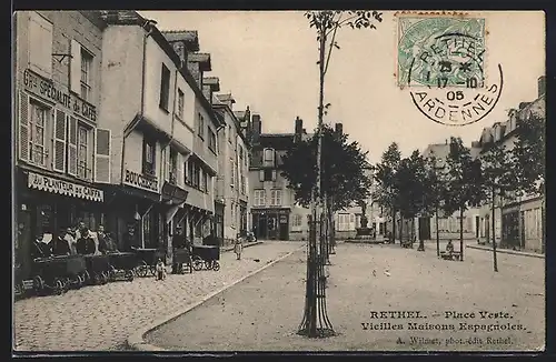 AK Rethel, Place Verte, Vieilles Maisons Espagnoles