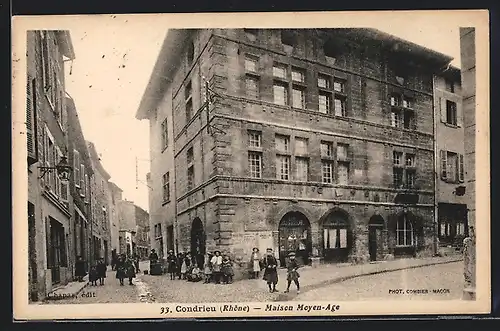 AK Condrieu, Maison Moyen-Age