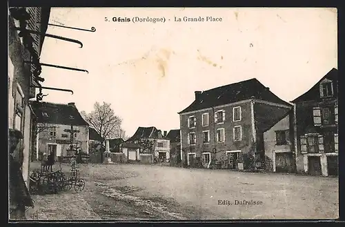 AK Génis, La Grande Place