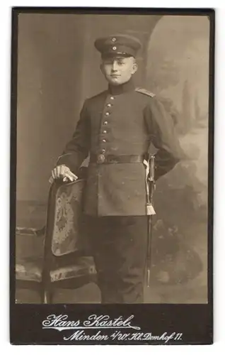 Fotografie Hans Kastel, Minden i. W., Soldat in Uniform Rgt. 15 mit Bajonett und Portepee